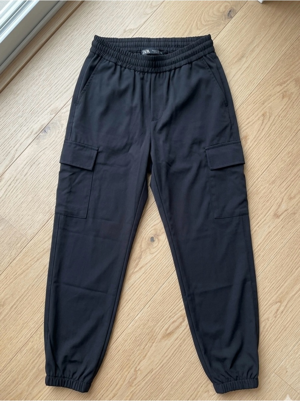NWOT Zara Black High Waisted Cargo Jogger Pants - Size S - Picture 1 of 3